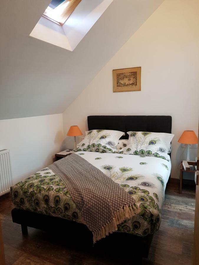 La Longere Des Glycines Bed & Breakfast Egligny Exterior photo
